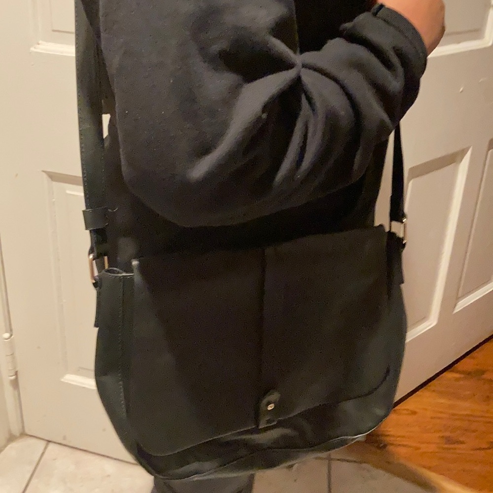 Gap Crossbody